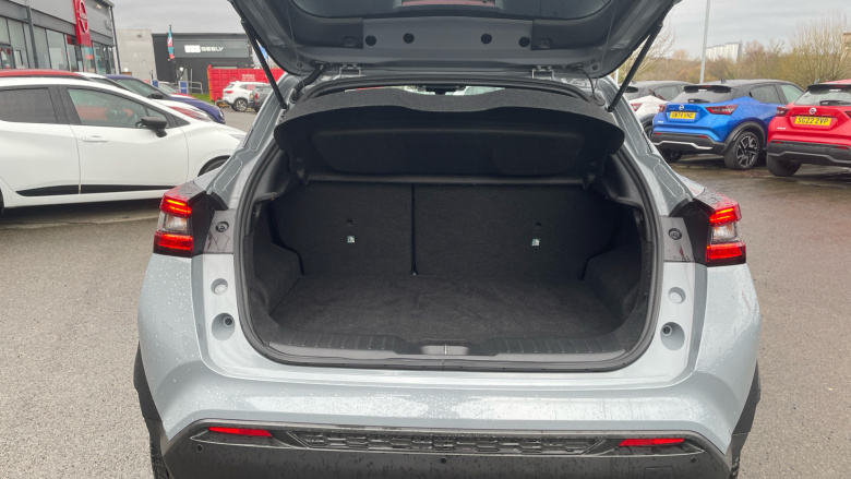Nissan Juke 1.0 DiG-T N-Connecta 5dr DCT Petrol Hatchback